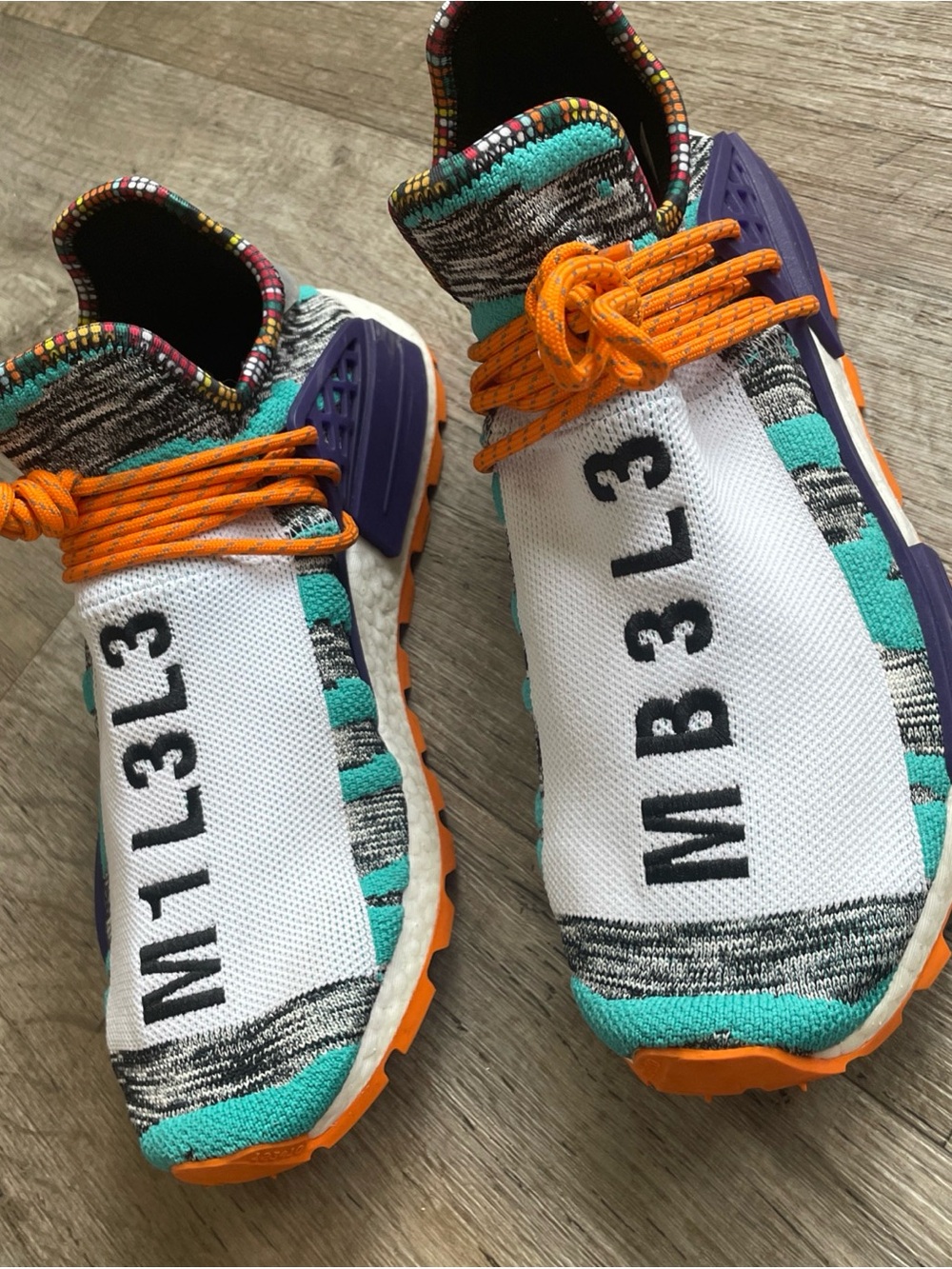 Size 10.5 - Adidas X Pharrell Williams Hu Race NMD Solar Pack Orange Aqua BB9528 - Picture 3 of 16